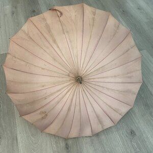 Vintage Umbrella. Tan.